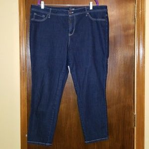 Dressbarn (Roz&Ali) Dark wash jeans